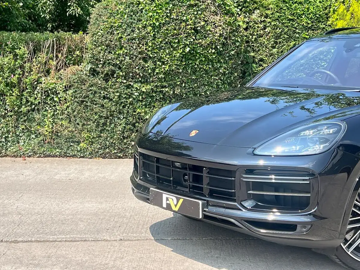 2020-porsche-cayenne-40-v8-turbo-station-wagon-big-35