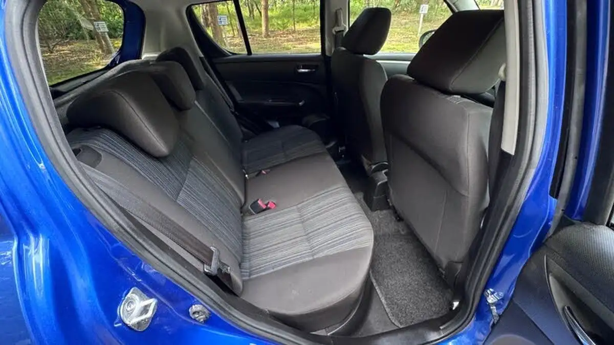 2014-suzuki-swift-12-sz4-94ps-4x4-5d-big-3
