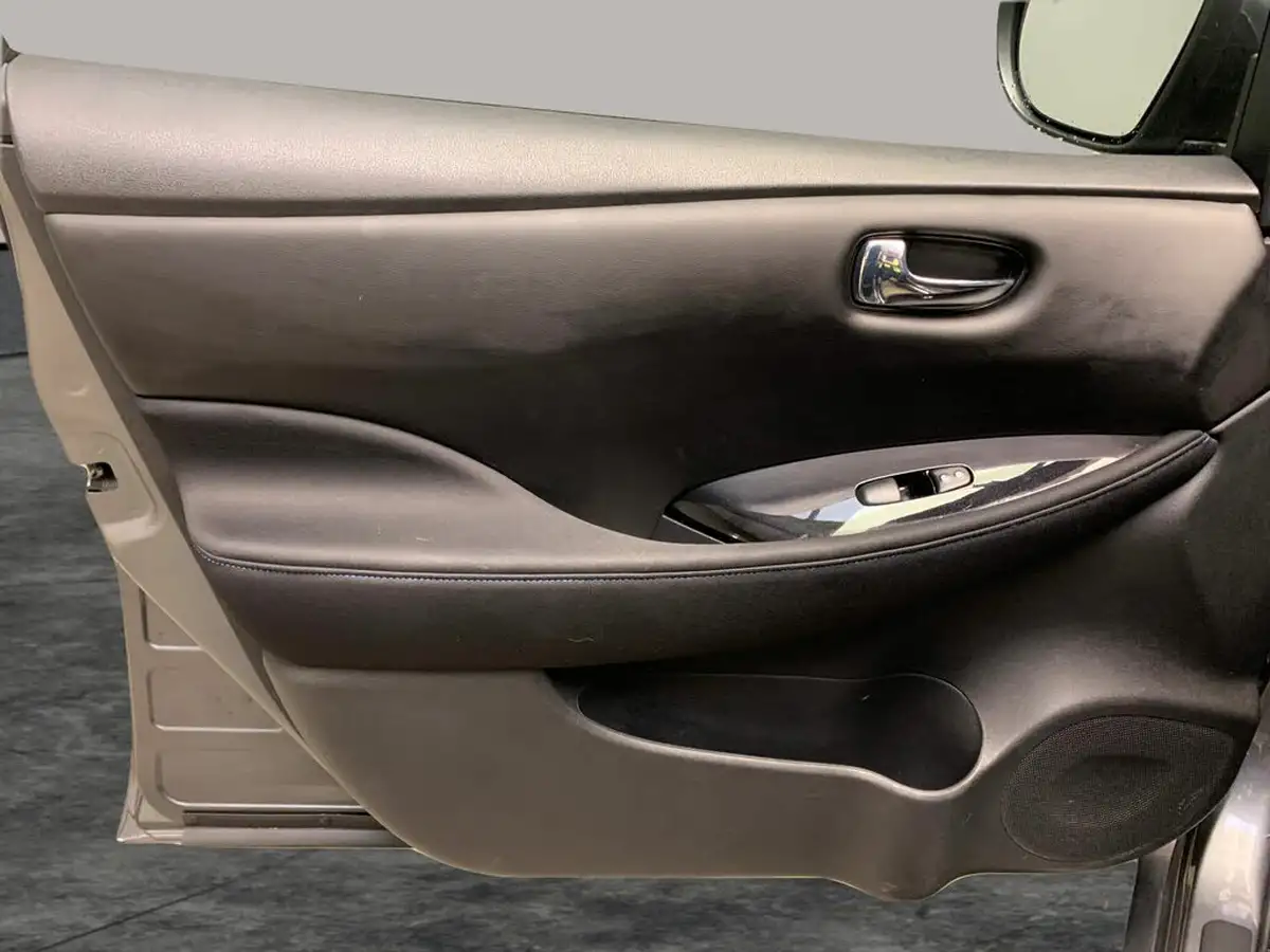 2022-nissan-leaf-e-n-connecta-39kwh-big-36