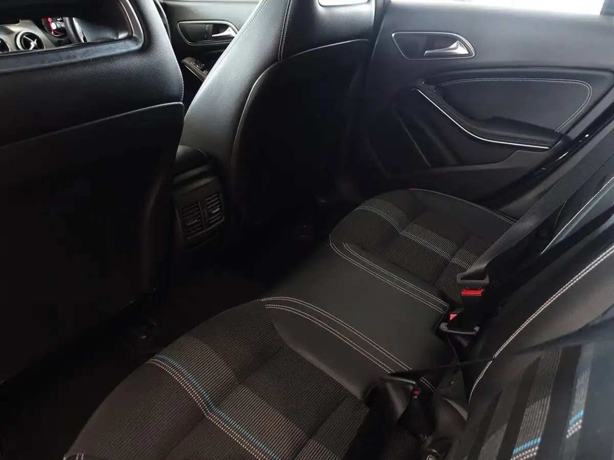 2018-mercedes-benz-cla-21d-cla-200-sport-shooting-brake-5d-7g-dct-big-16