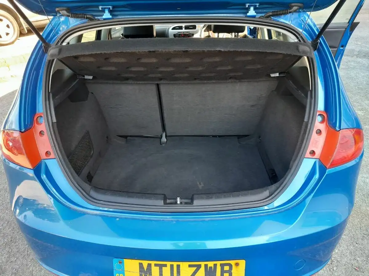 2011-seat-leon-14-sport-big-14