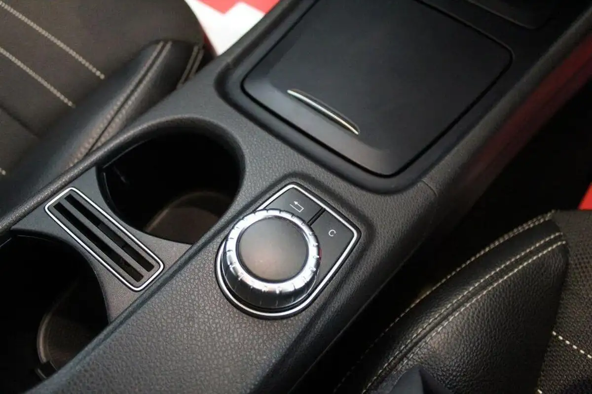 2013-mercedes-benz-cla-21td-cla-220-cdi-sport-21cdi-170bhp-big-41