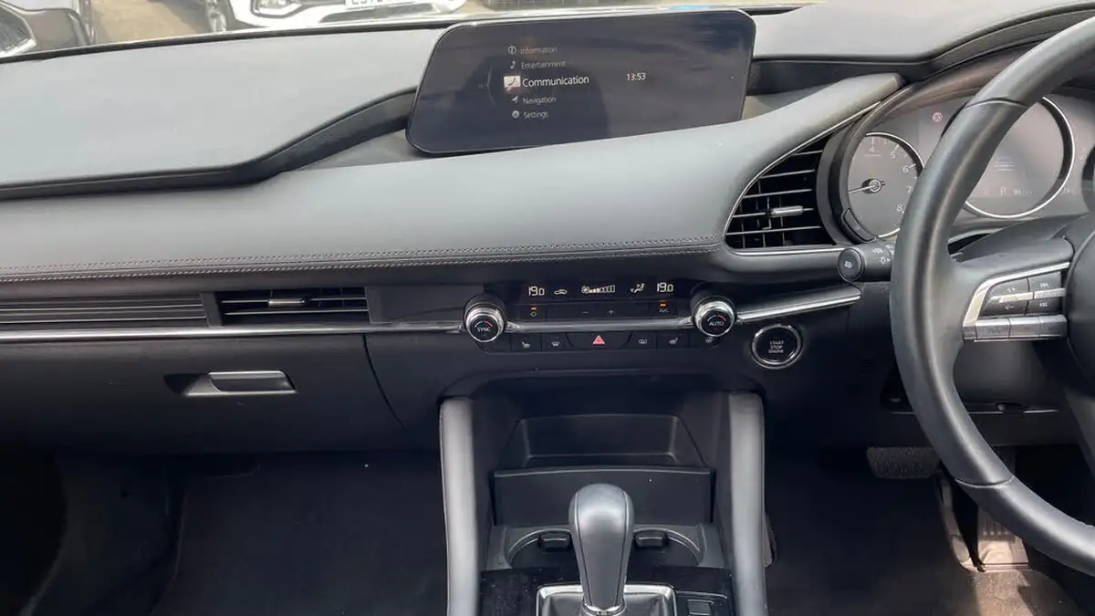 2023-mazda-mazda3-20-gt-sport-186ps-saloon-4d-auto-big-11