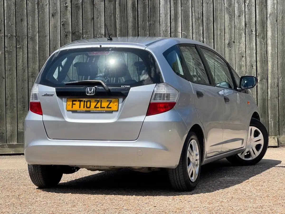 2010-honda-jazz-12-s-big-3