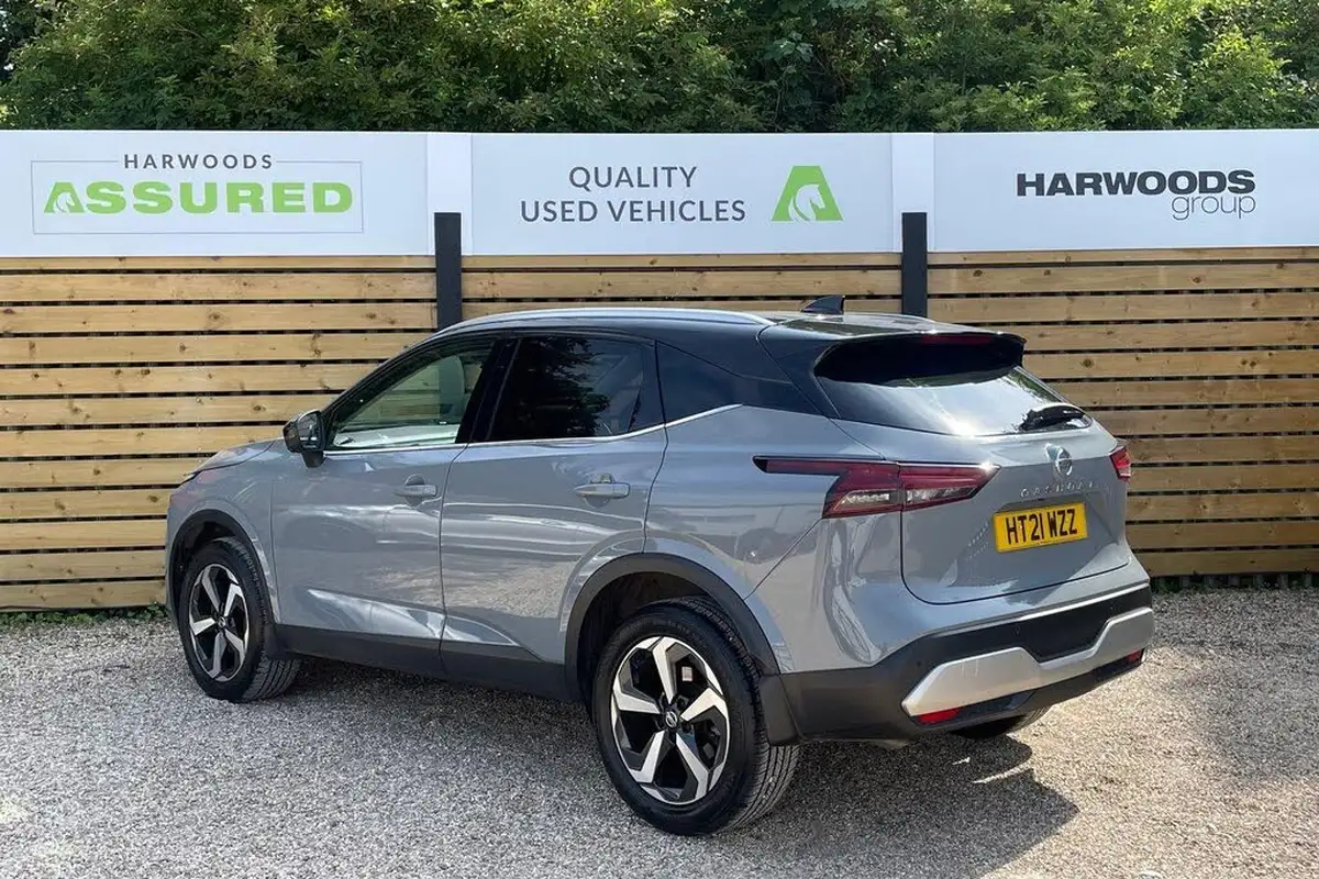 2021-nissan-qashqai-13-dig-t-premiere-edition-140ps-big-8