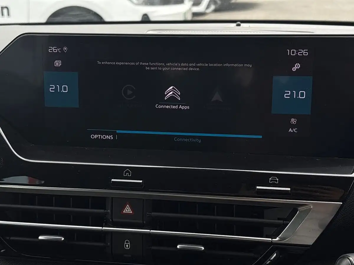 2021-citroen-c4-12-puretech-sense-big-27
