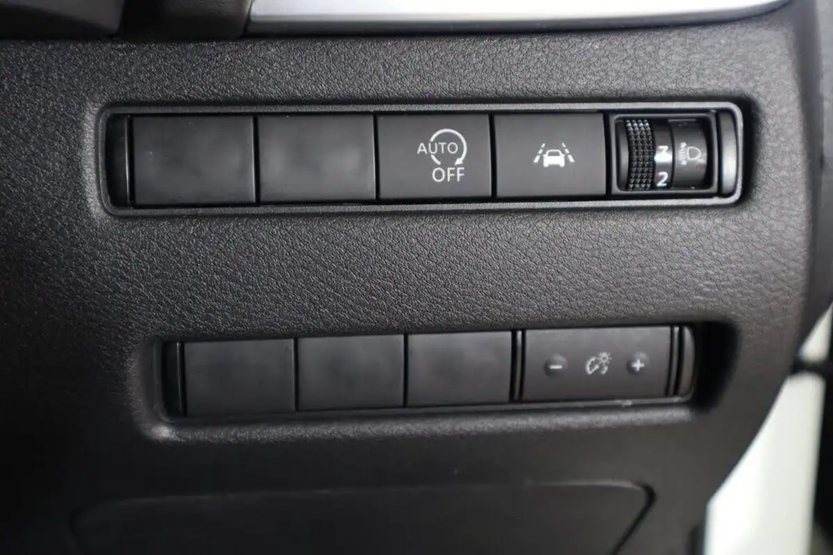 2023-nissan-qashqai-13-dig-t-n-connecta-160ps-auto-big-23