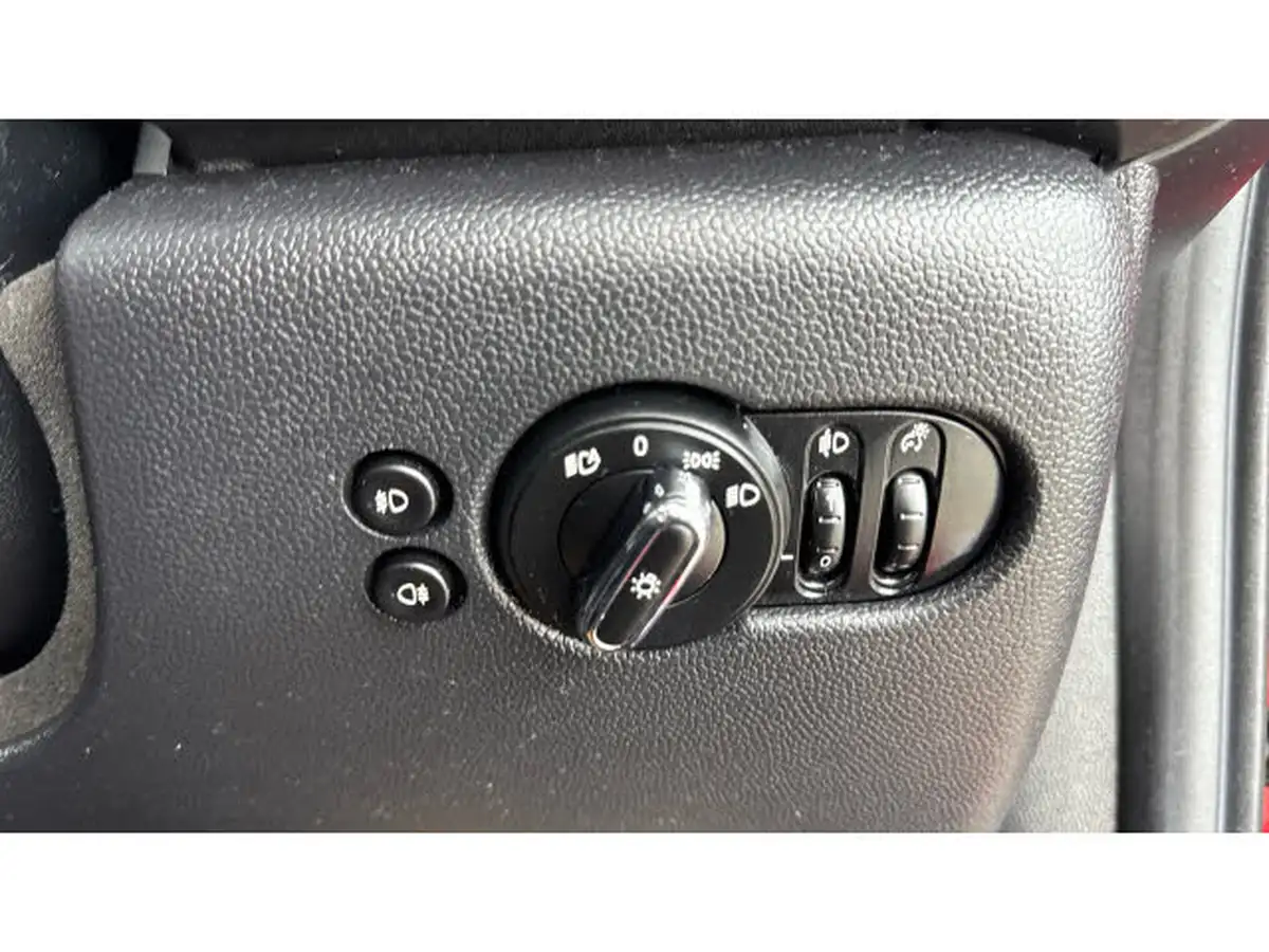 2018-mini-cooper-15-cooper-classic-navss-convertible-2d-big-28