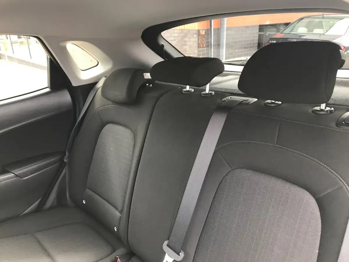 2022-hyundai-kona-16-gdi-premium-big-5