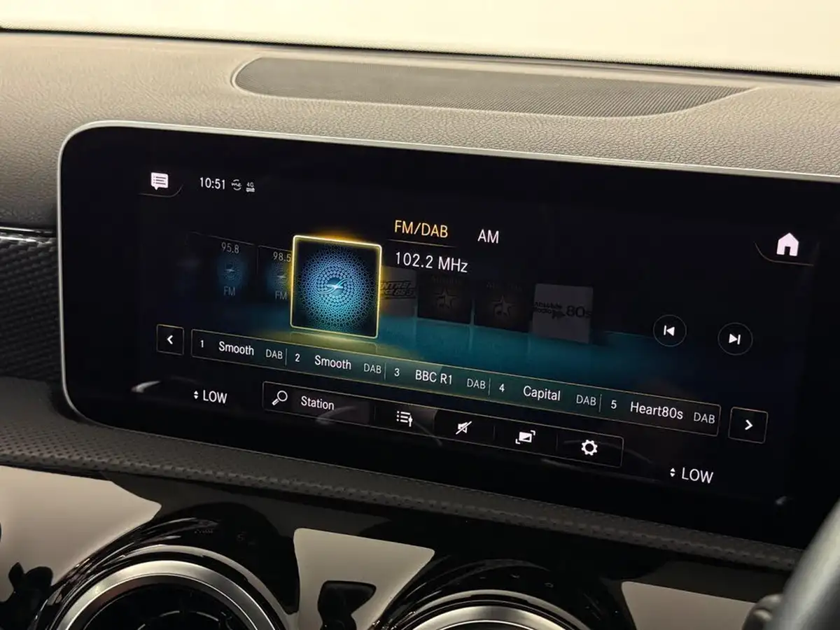 2020-mercedes-benz-a-class-13-a200-sport-executive-saloon-4d-7g-dct-big-29
