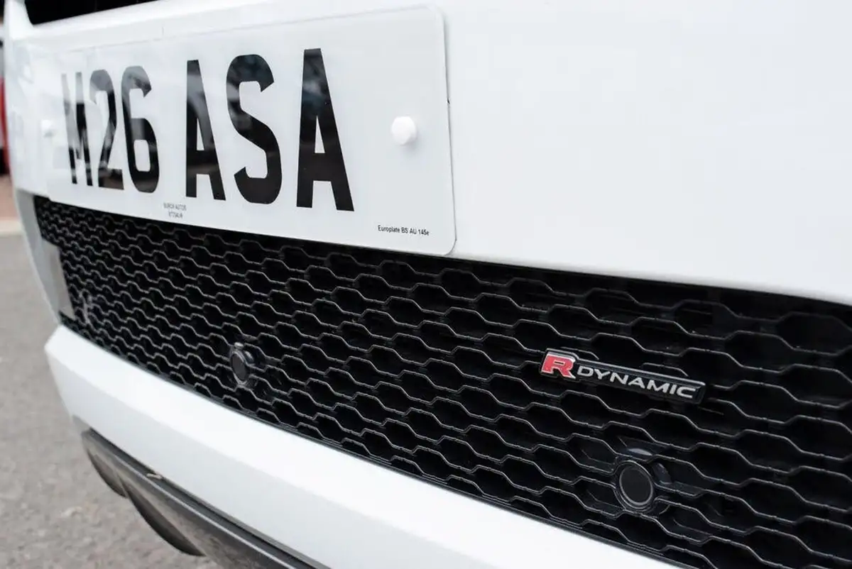2022-land-rover-range-rover-evoque-20-d165-r-dynamic-s-big-12