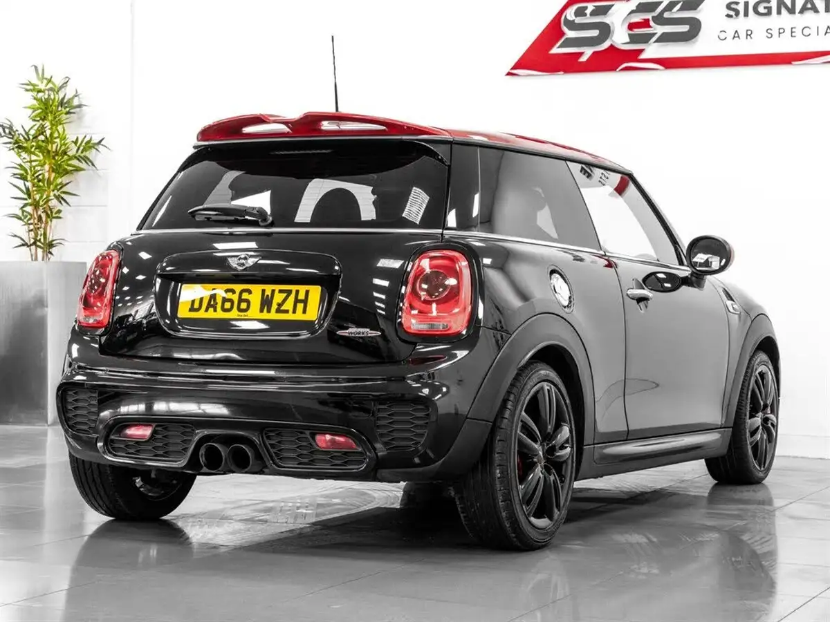 2016-mini-cooper-20-cooper-jcw-big-4