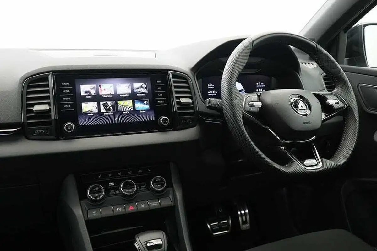 2023-skoda-karoq-15-tsi-sportline-dsg-big-1