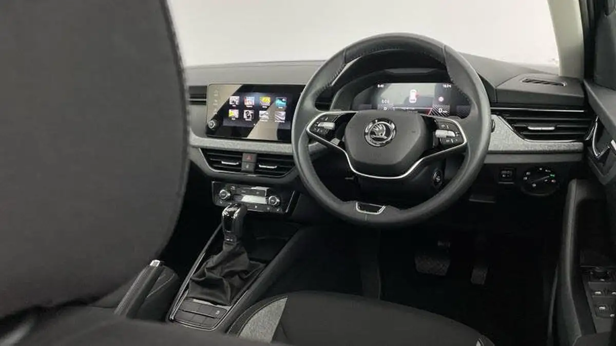 2024-skoda-kamiq-10-tsi-se-116ps-dsg-big-26