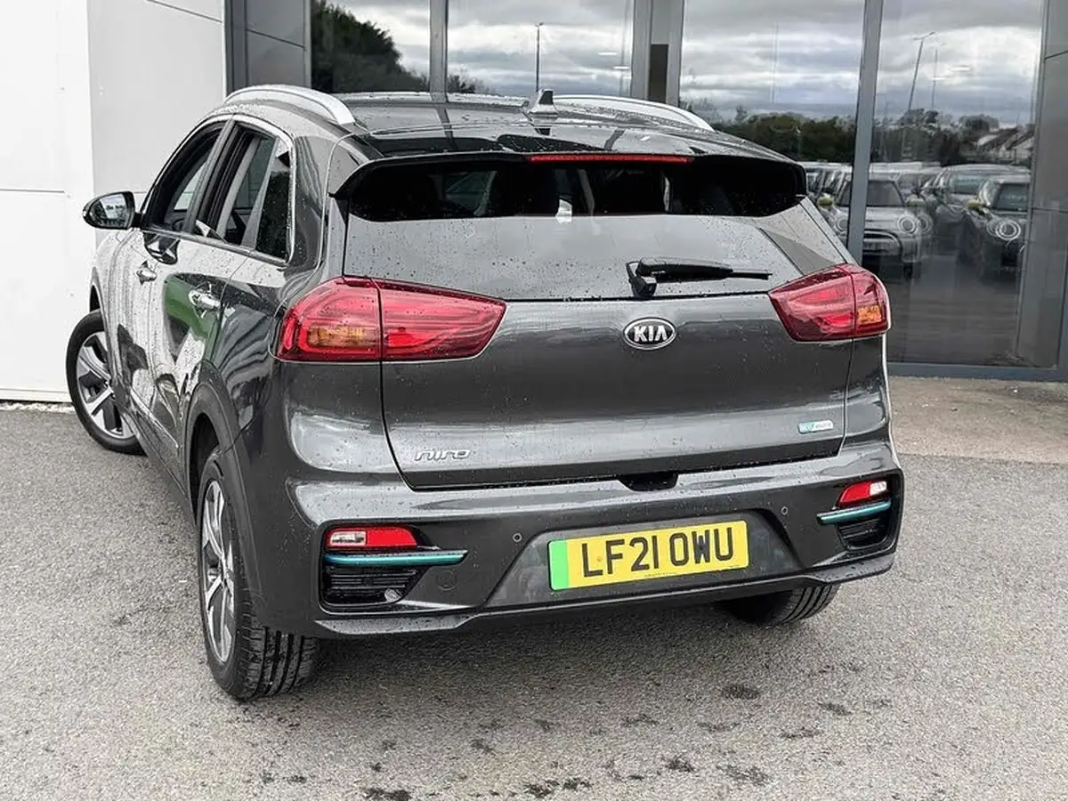 2021-kia-e-niro-ev-4-big-9