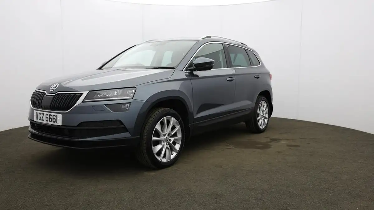 2019-skoda-karoq-15-tsi-se-l-dsg-big-40