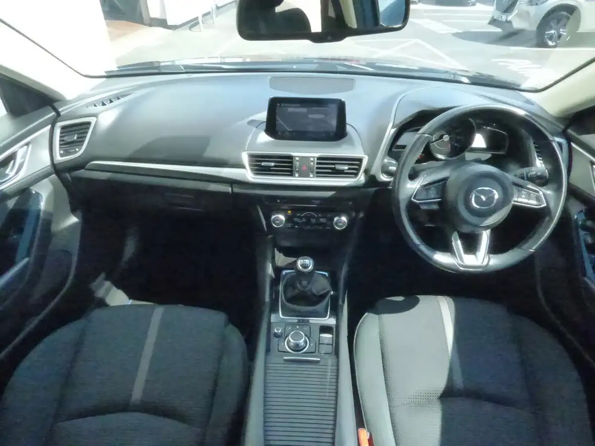 2017-mazda-mazda3-20-se-l-nav-hatchback-5d-big-12