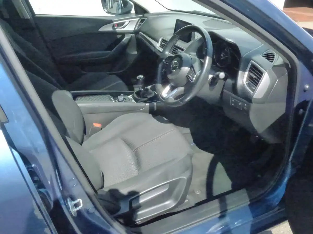 2017-mazda-mazda3-20-se-l-nav-hatchback-5d-big-8