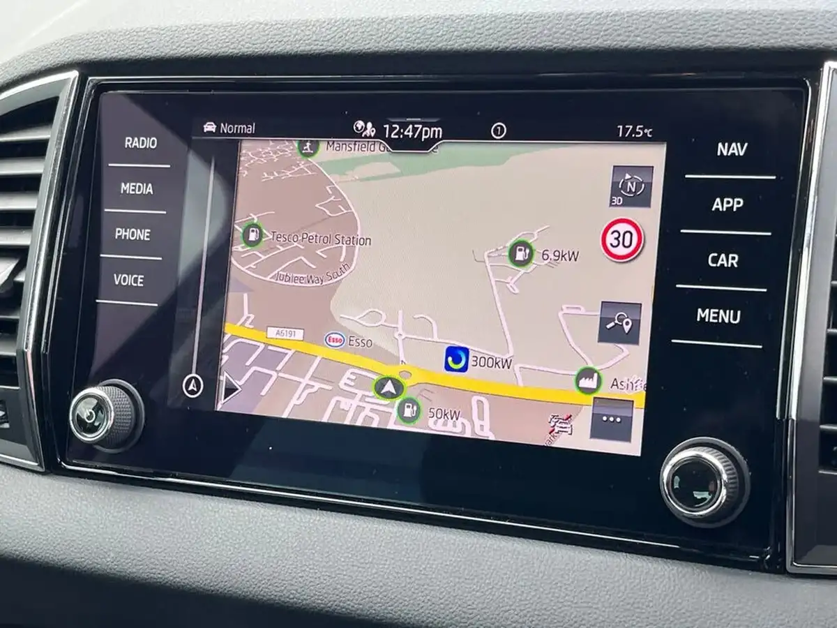 2024-skoda-karoq-15-tsi-se-l-dsg-big-12