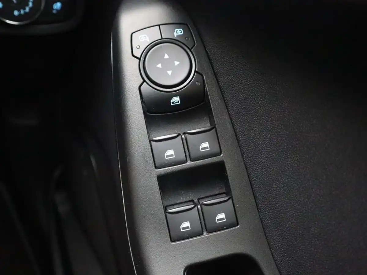 2022-ford-fiesta-10t-active-125ps-hybrid-mhev-powershift-big-38