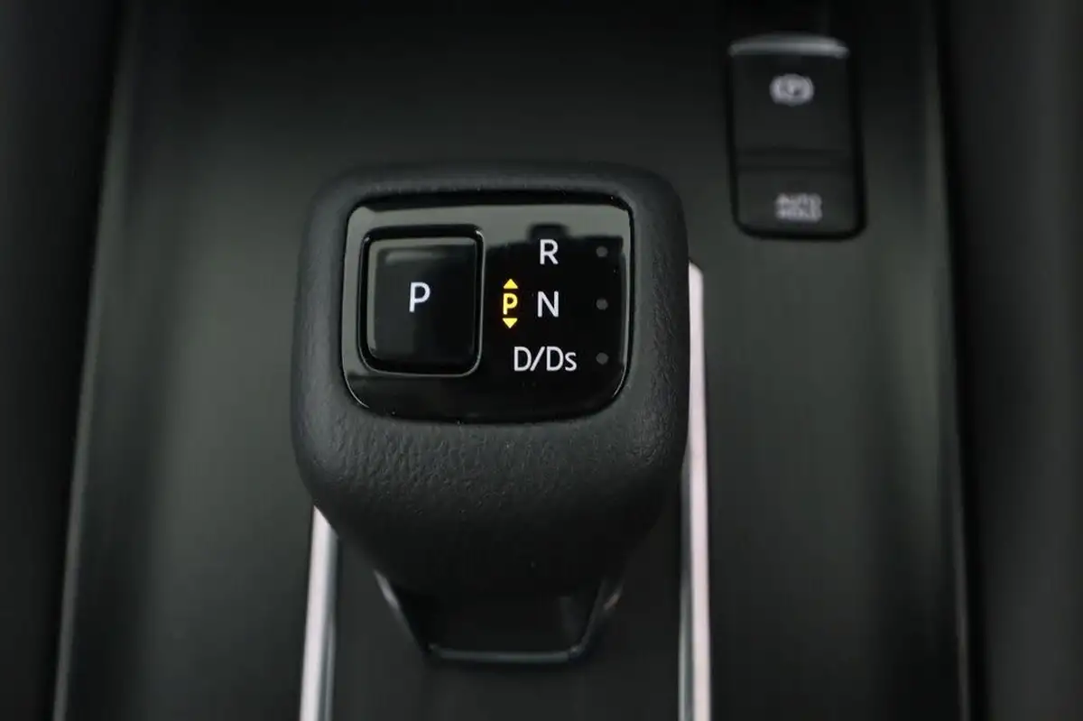 2023-nissan-qashqai-13-dig-t-n-connecta-160ps-auto-big-19