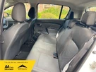2015-dacia-sandero-12-ambiance-small-14