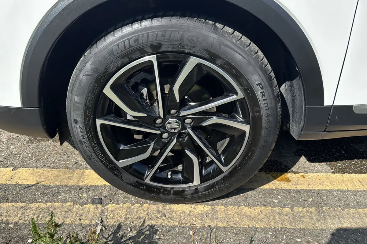 2021-mg-zs-suv-15-vti-tech-exclusive-big-29