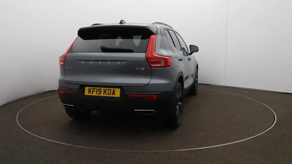 2019-volvo-xc40-20td-d3-r-design-pro-awd-geartronic-big-58