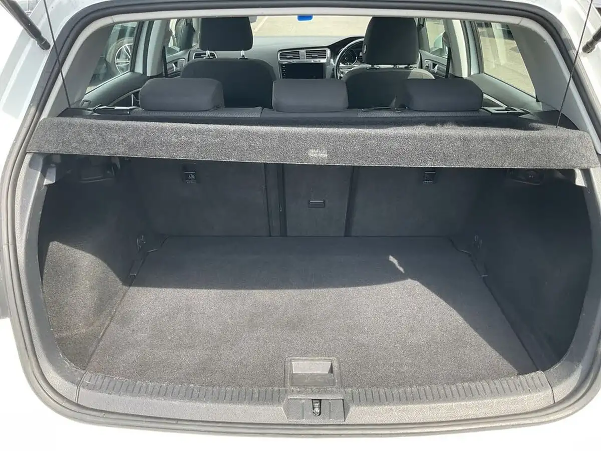 2018-volkswagen-golf-e-e-golf-big-11