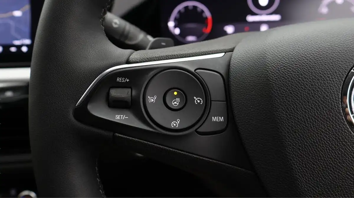 2024-vauxhall-grandland-12-ultimate-130ps-auto-big-23