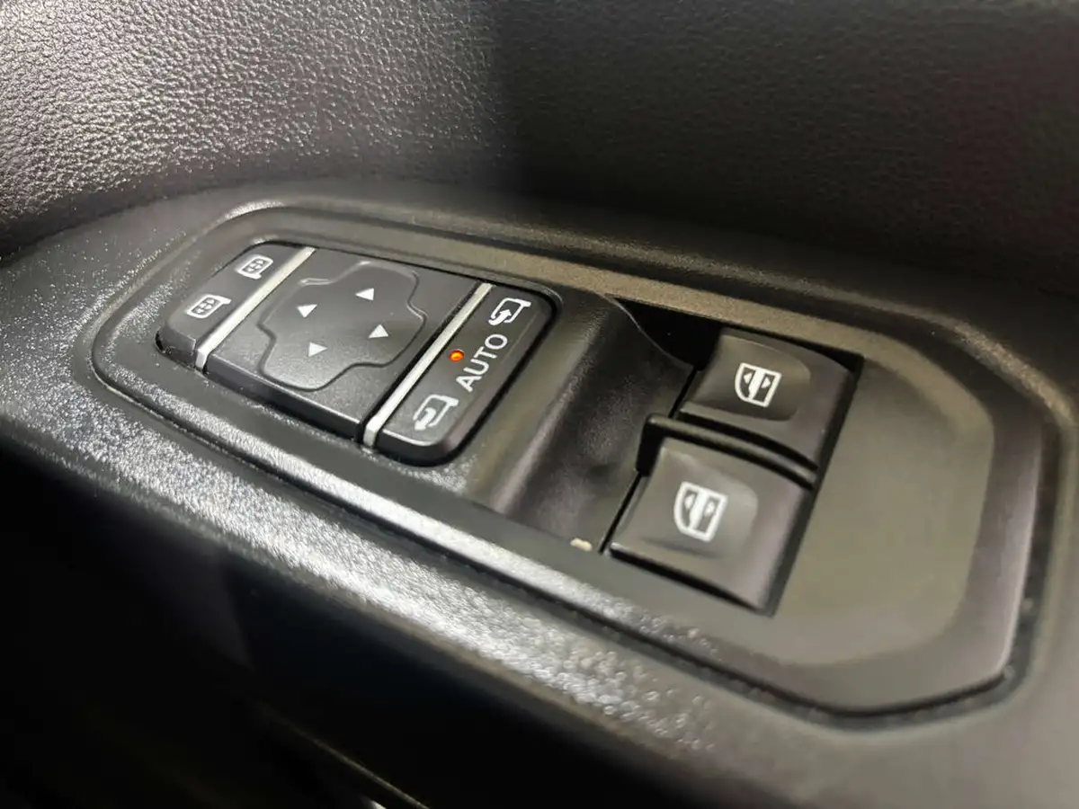 2023-renault-trafic-20dci-ll30-130-sport-big-42