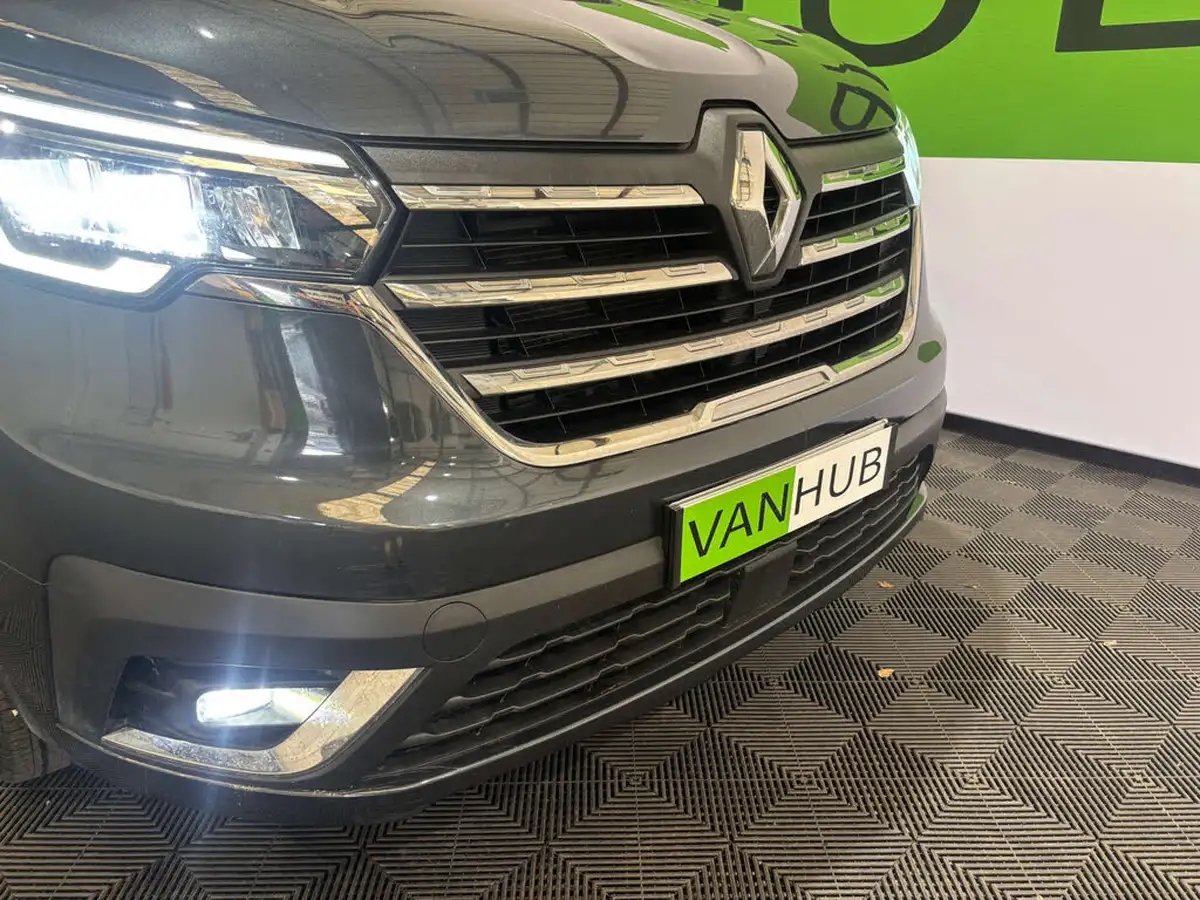 2023-renault-trafic-20dci-ll30-130-sport-big-14