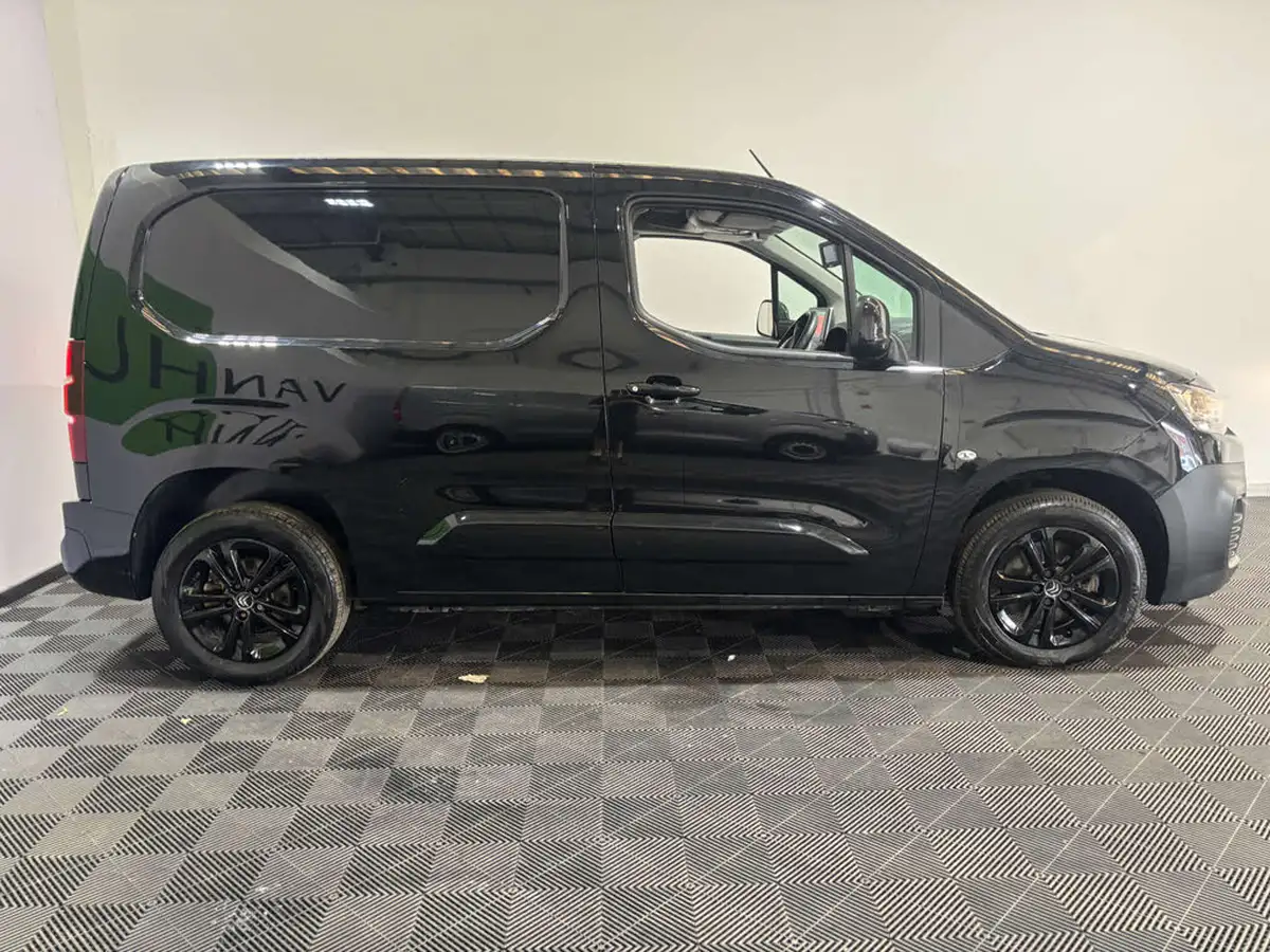 2021-citroen-berlingo-15bluehdi-1000-driver-130pseu6dt-e-ss-eat8-big-2