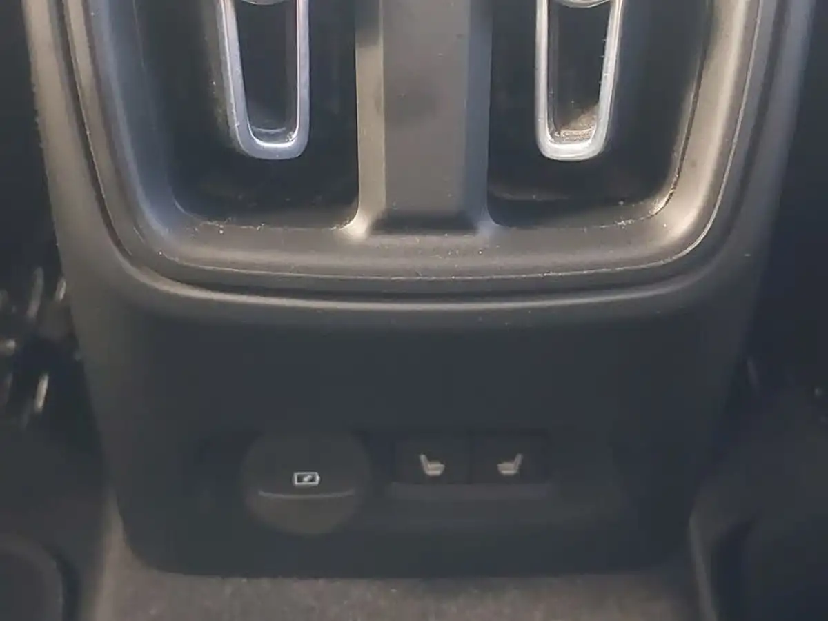 2022-volvo-xc40-e-recharge-plus-228bhp-big-13