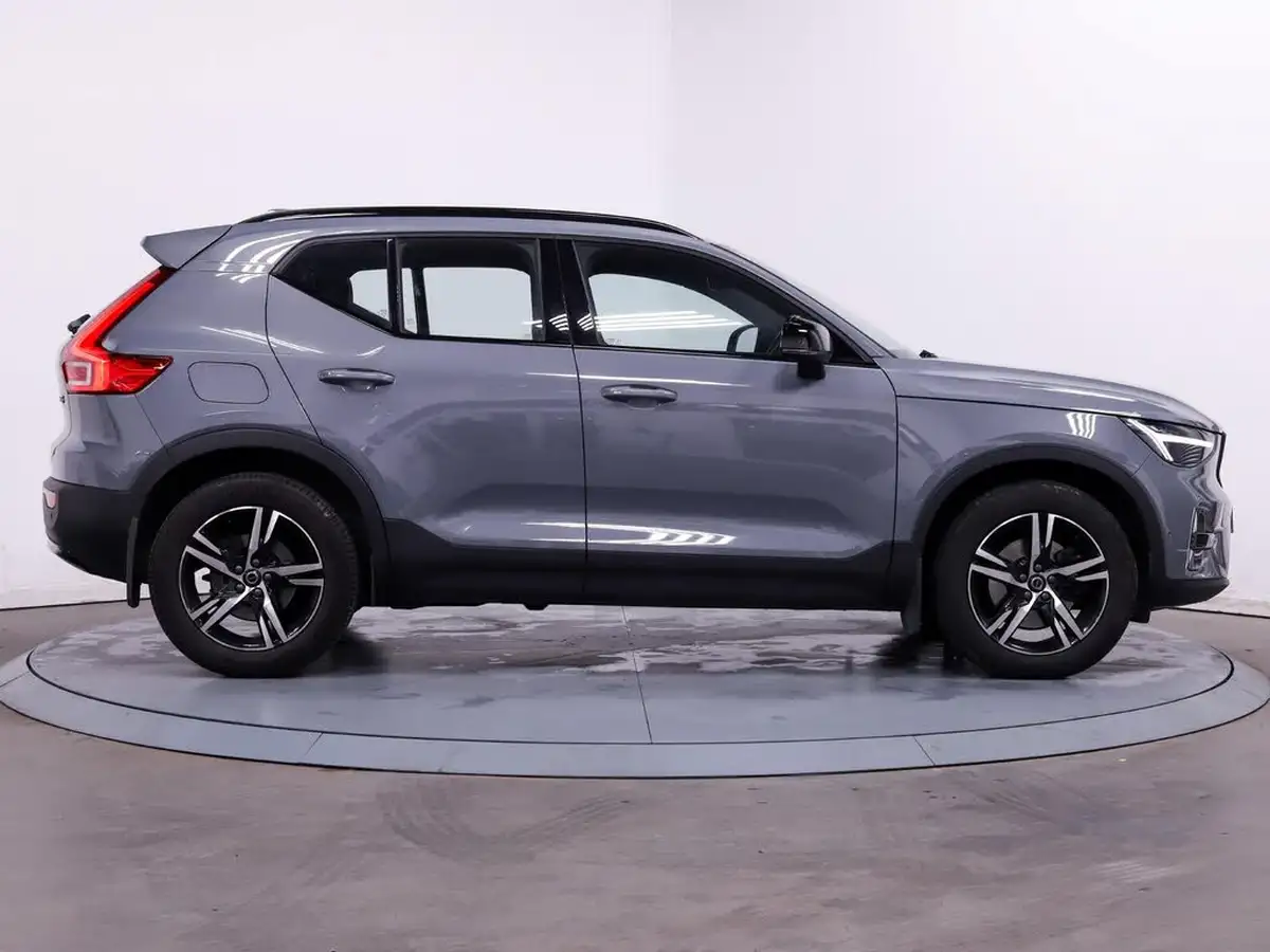2023-volvo-xc40-20-b3-plus-big-7