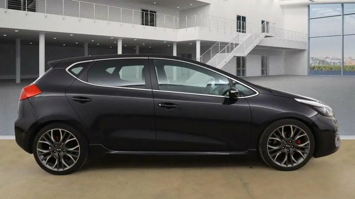 2014-kia-ceed-16-gt-tech-big-8