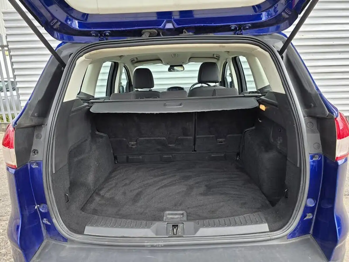 2016-ford-kuga-20tdci-zetec-big-16