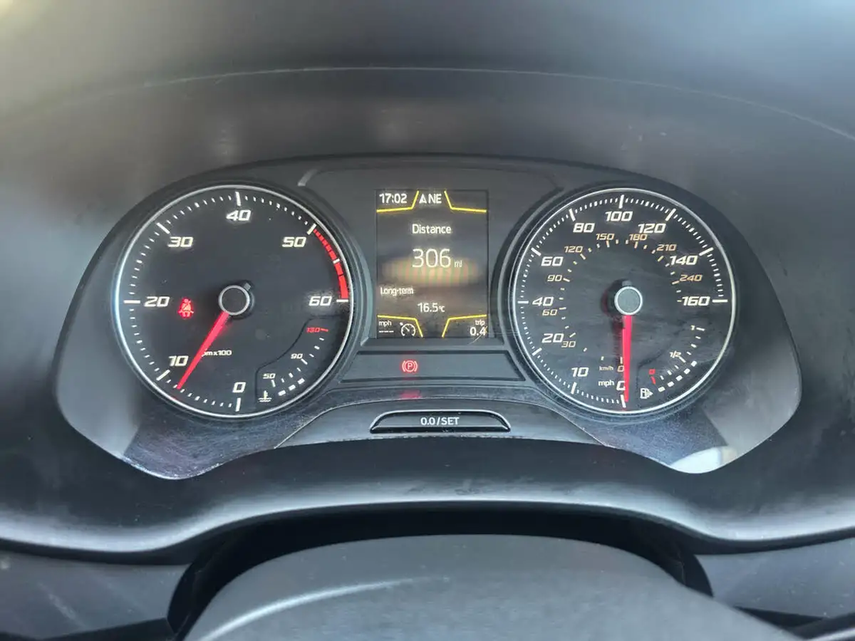 2018-seat-ateca-16tdi-se-technology-ecomotive-big-11