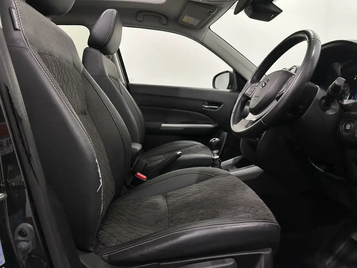 2021-suzuki-vitara-14-boosterjet-sz5-big-25