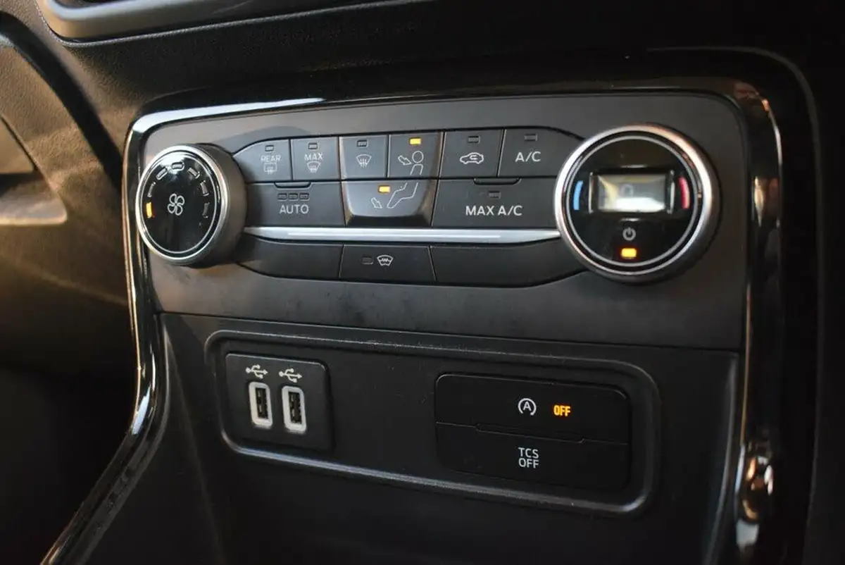 2018-ford-ecosport-10t-titanium-125ps-ss-auto-big-24