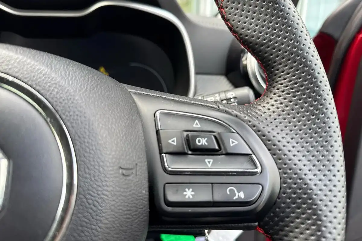 2024-mg-zs-suv-15-vti-tech-exclusive-big-18