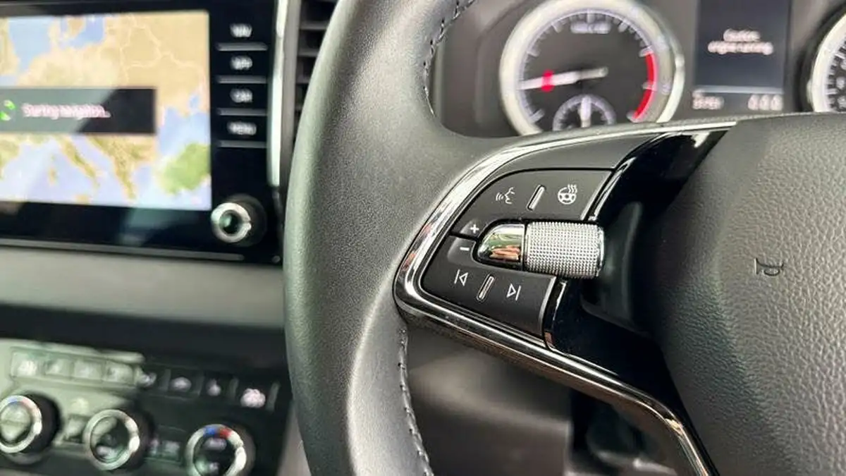 2022-skoda-karoq-10-tsi-se-l-big-22