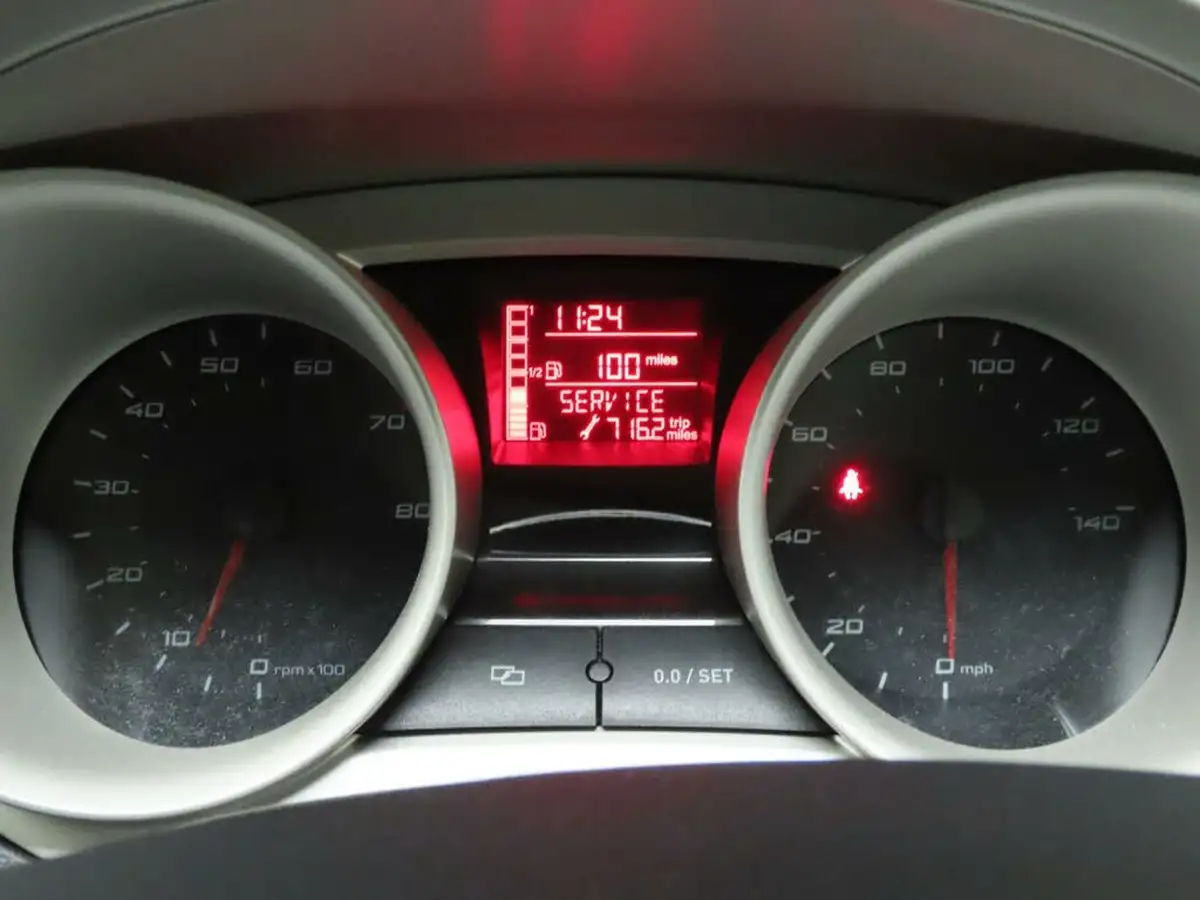 2011-seat-ibiza-14-sportcoupehatchback-3d-big-10