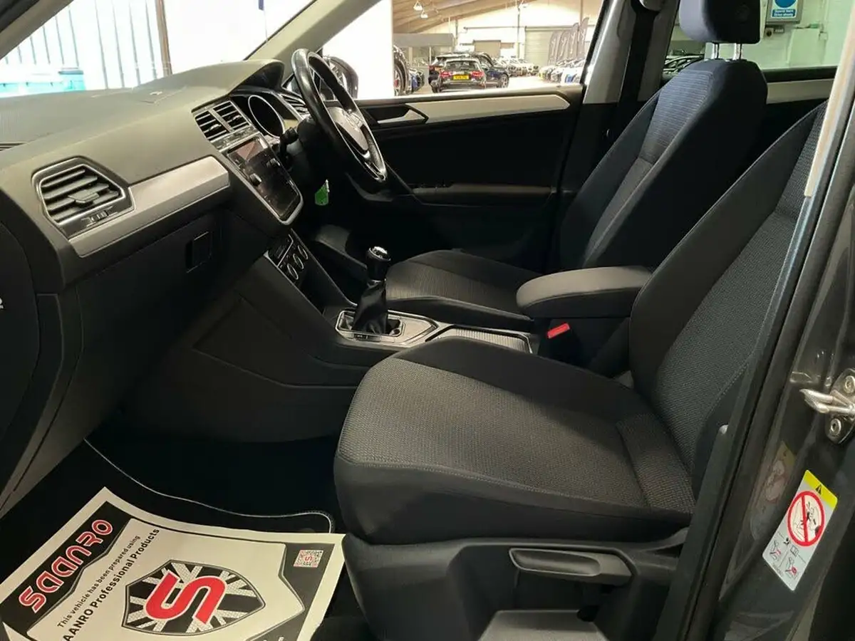 2019-volkswagen-sharan-20tdi-scr-big-30