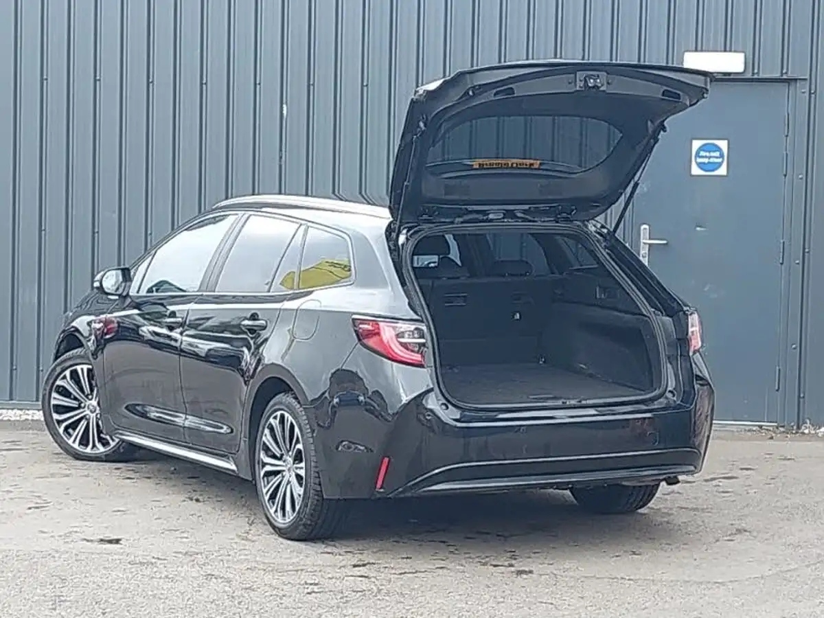 2020-toyota-corolla-18-vvt-i-design-trk-touring-sports-5d-big-12