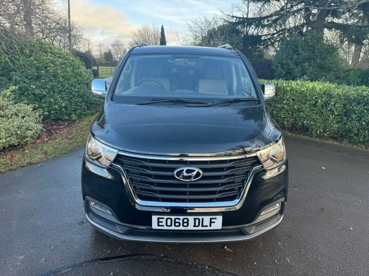 2018-hyundai-i800-25crdi-se-170ps-auto-big-1