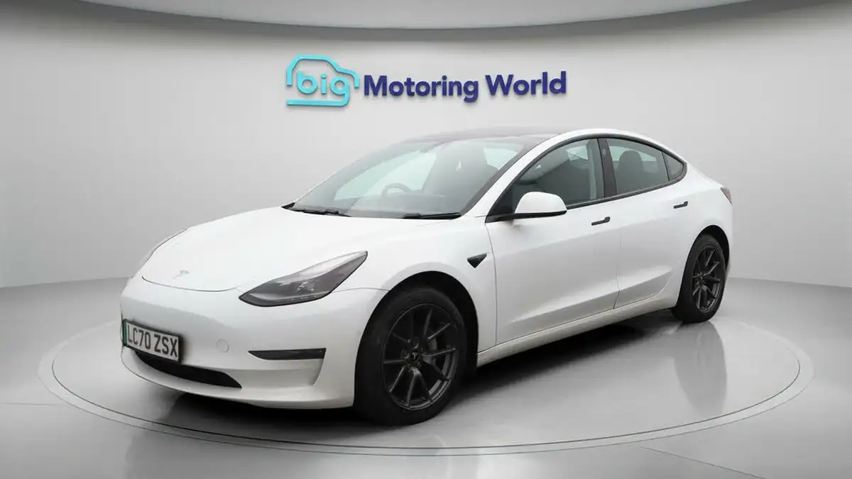 2020-tesla-model-3-e-long-range-big-3
