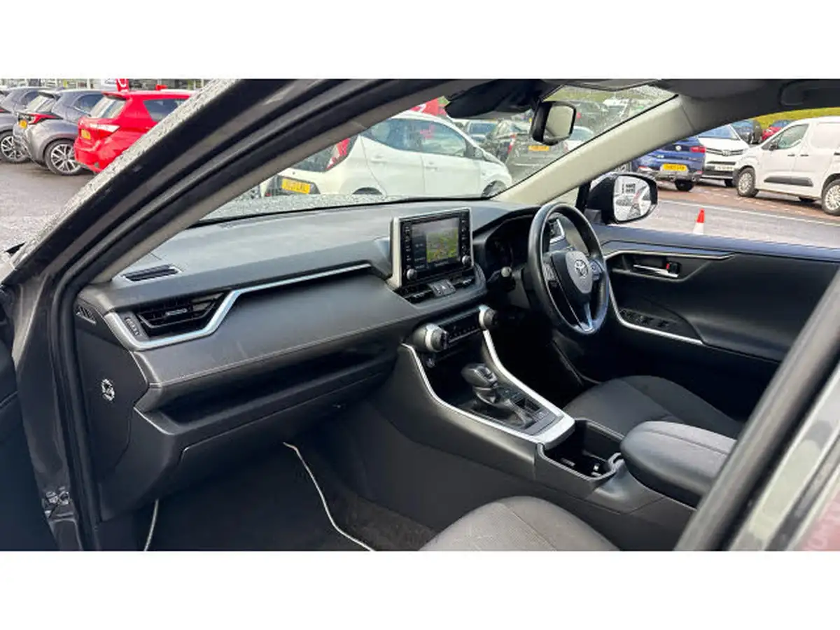 2022-toyota-rav4-25-vvt-i-design-215bhp-big-9