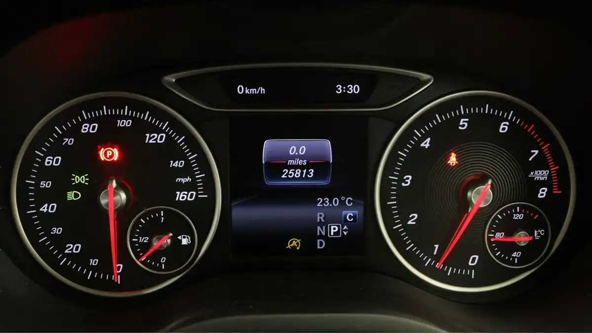 2018-mercedes-benz-b-class-16-b200-amg-line-156ps-premium-plusss-7g-dct-big-9