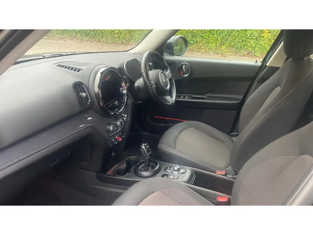 2021-mini-countryman-15-cooper-classic-auto-big-1